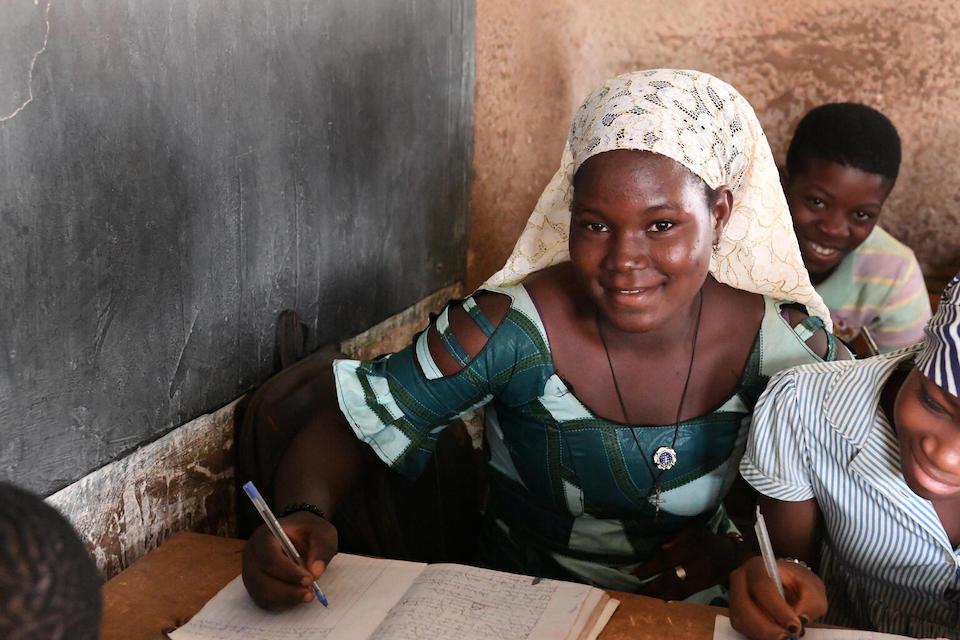 Aminata, 16, and her family left their home in Barsalogho in 2019 in search of safety. They settled in Kaya, where Aminata is enrolled in a UNICEF-supported school. 
